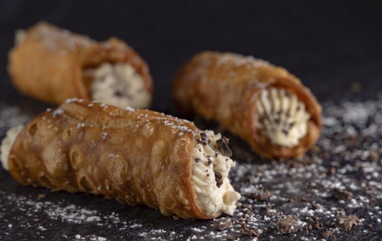 Fresh Italian Cannoli Dave Gevry Photography 2024